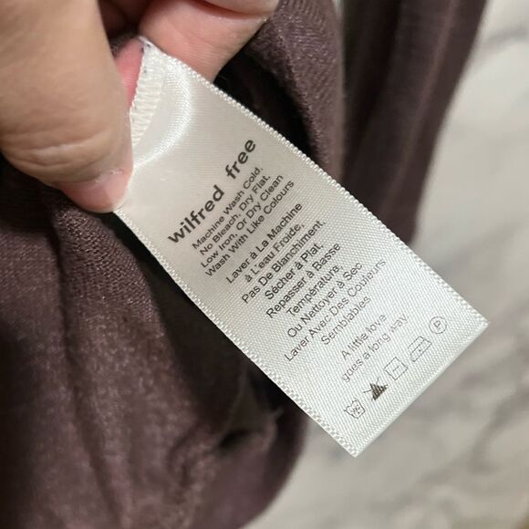 Aritzia Wilfred Free High Low Sweater - Picture 4 of 6